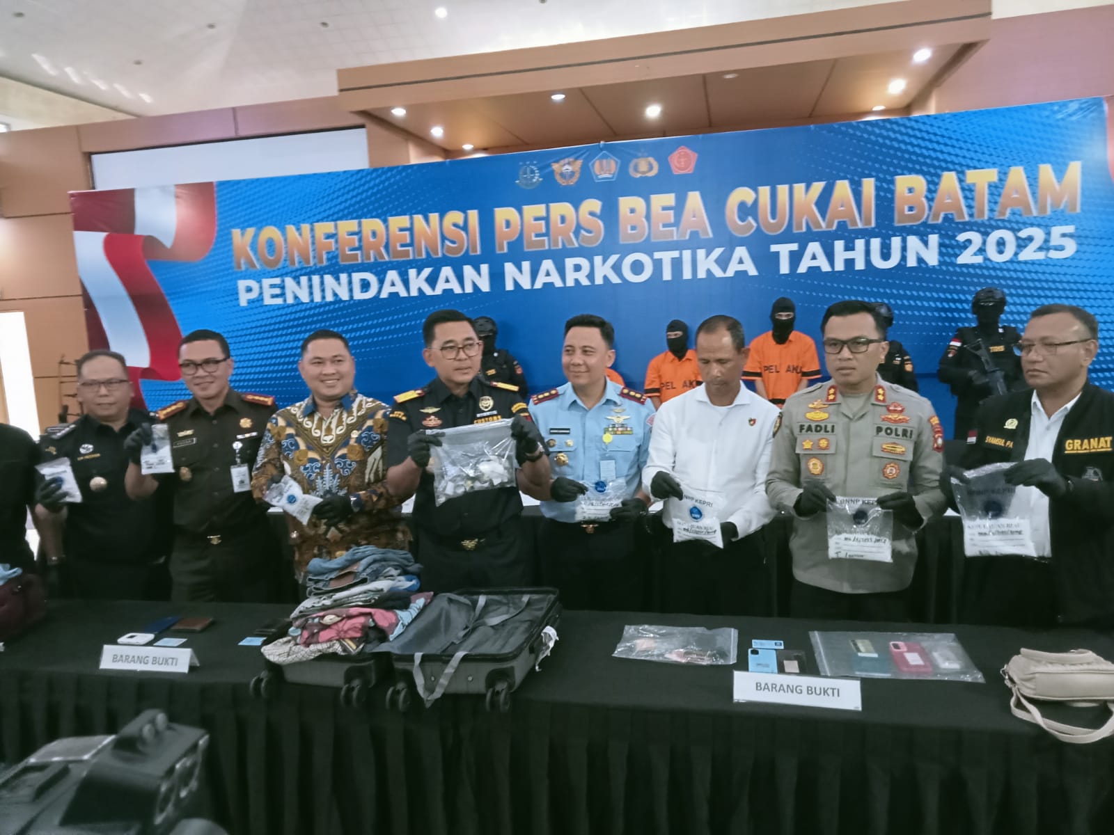 Konfrensi pers BC Batam
