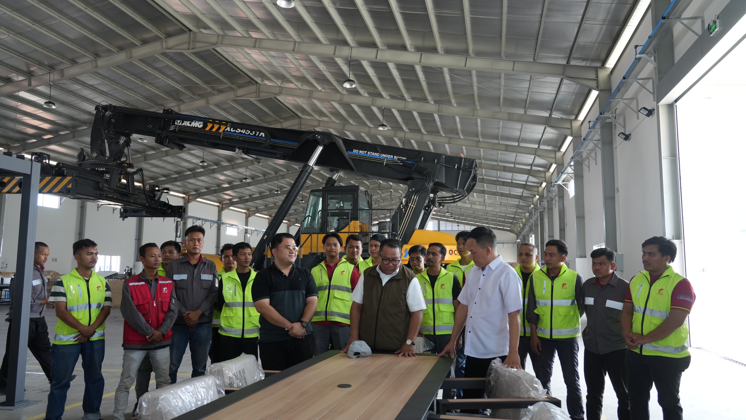 Deputi Investasi kunjungi kawasan prima kabil