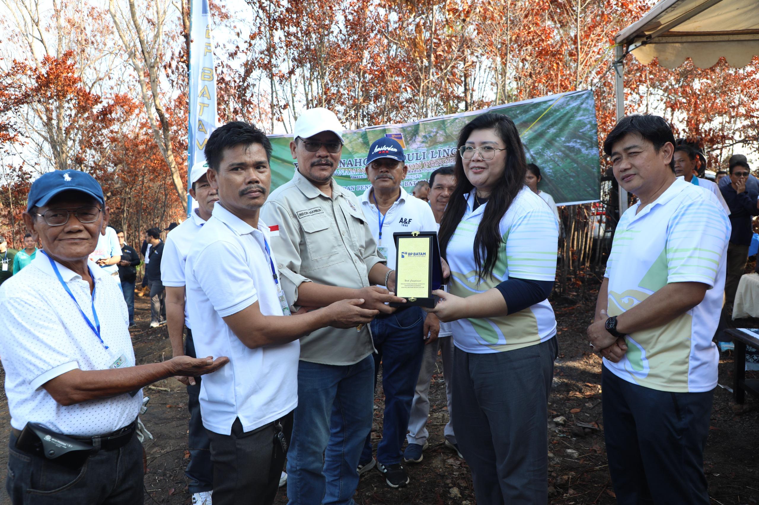 BP Batam Apresiasi tnam 1000 Pohon