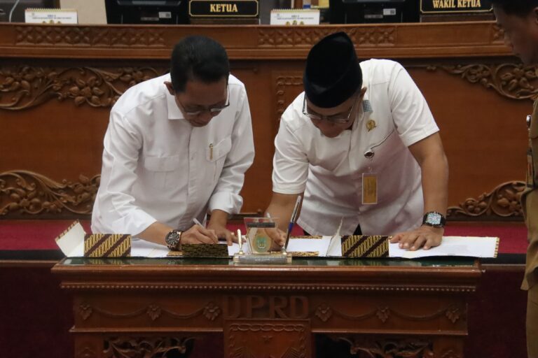 DPRD Kota Batam Sahkan Perda Pertanggungjawaban Pelaksanaan APBD 2024