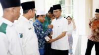 Walikota serahkan insentif