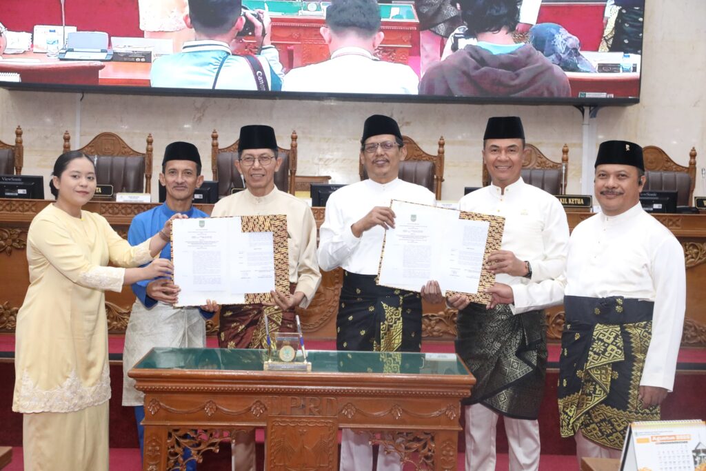 DPRD Kota Batam mengesahkan Ranperda Penyelenggaraan Pendidikan