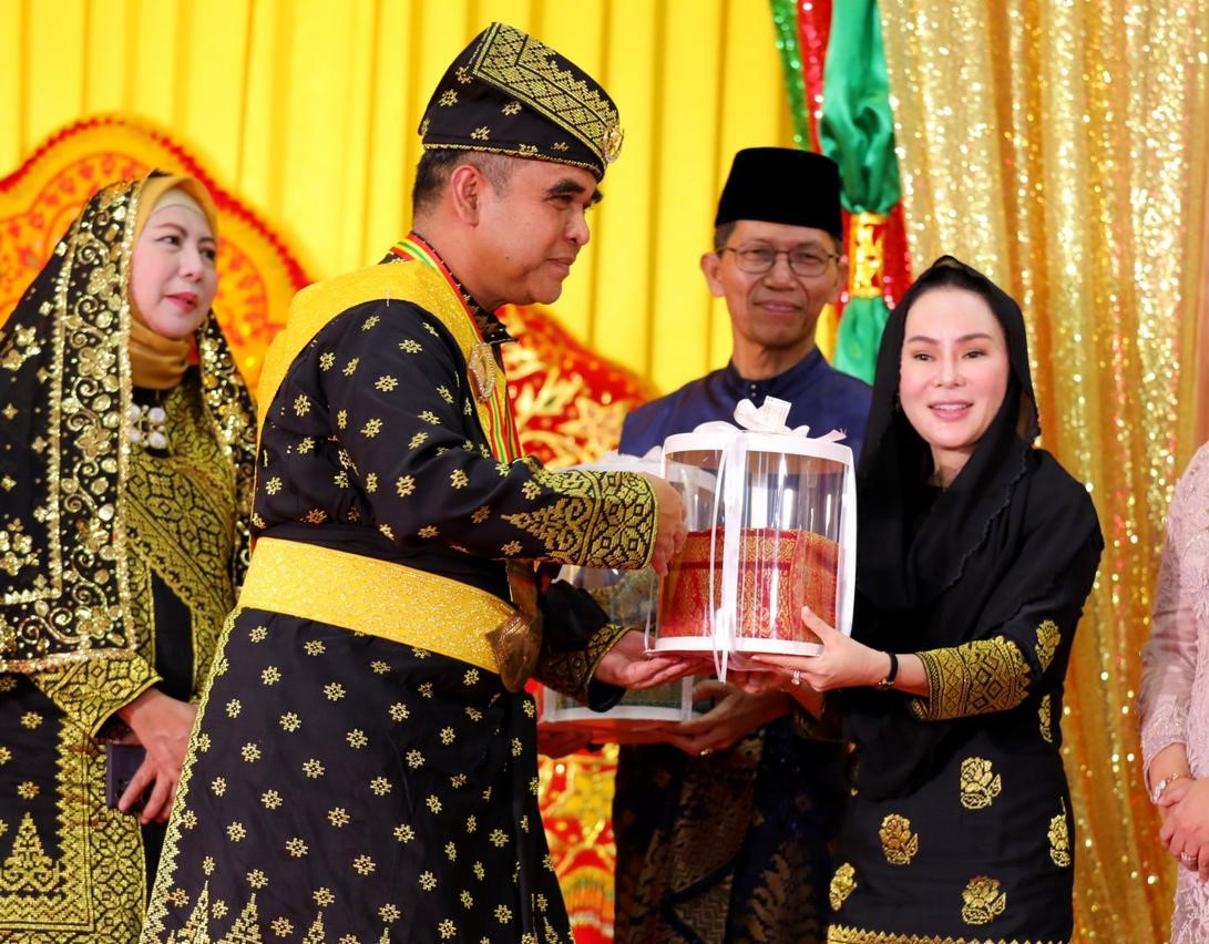 Amsakar -i Claudia Ucapkan Syabas kepada Ketua MPR RI