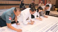 Penanda tanganan Jaga Alam dan Investasi di KPBPB Batam