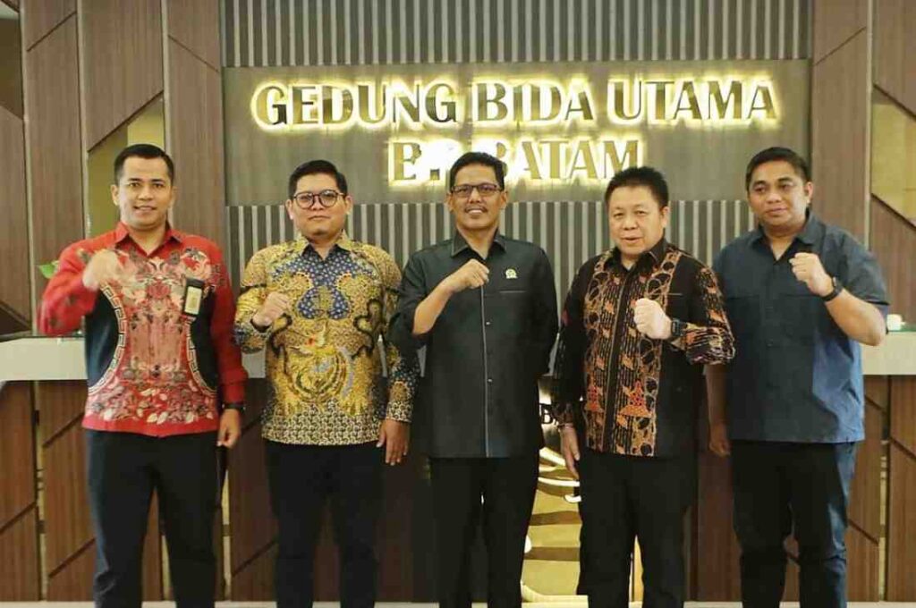 Ketua DPRD Terima Kunjungan Adeksi