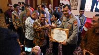 PoldaKepri Raih Penghargaan KIP 2025